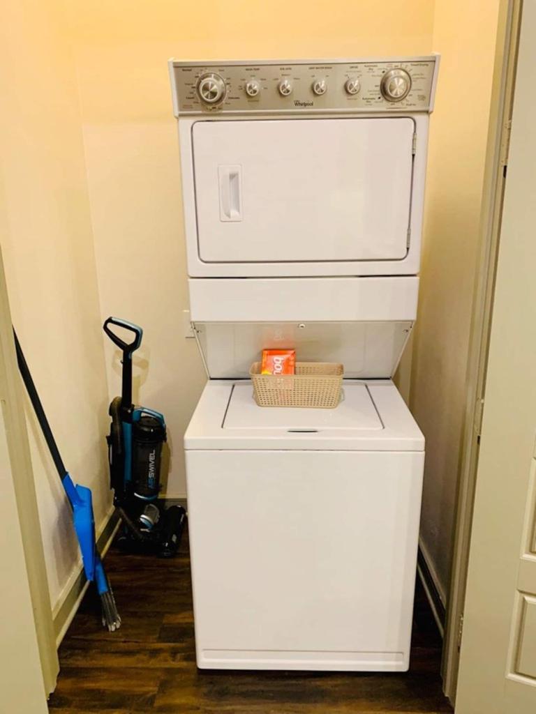 Downtown Apt Free Parking - Pool - Gym - Fully Kitchen Houston Luaran gambar